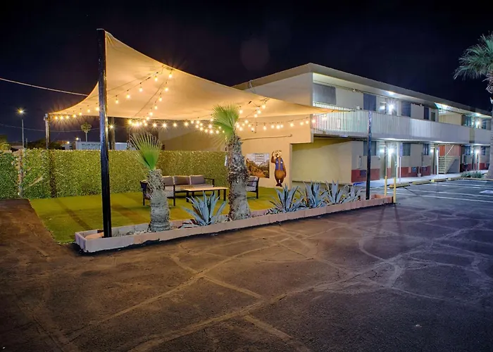 Motel Center Downtown