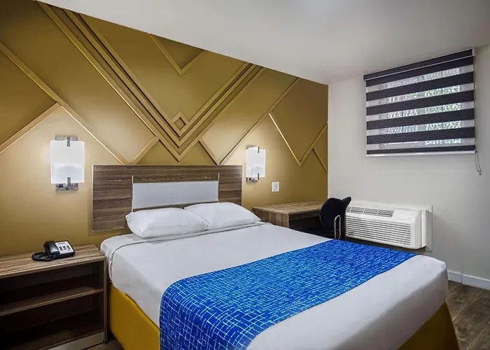 Center Downtown Motel