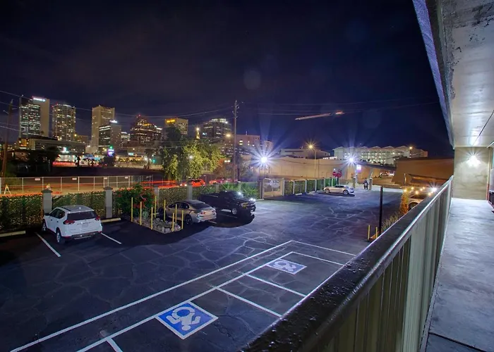Center Downtown